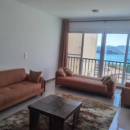 Luxury Seaview Apartment